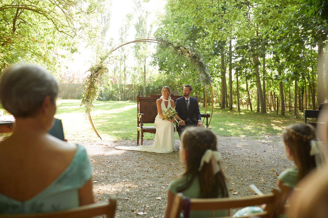 ceremonia de boda en el bosque