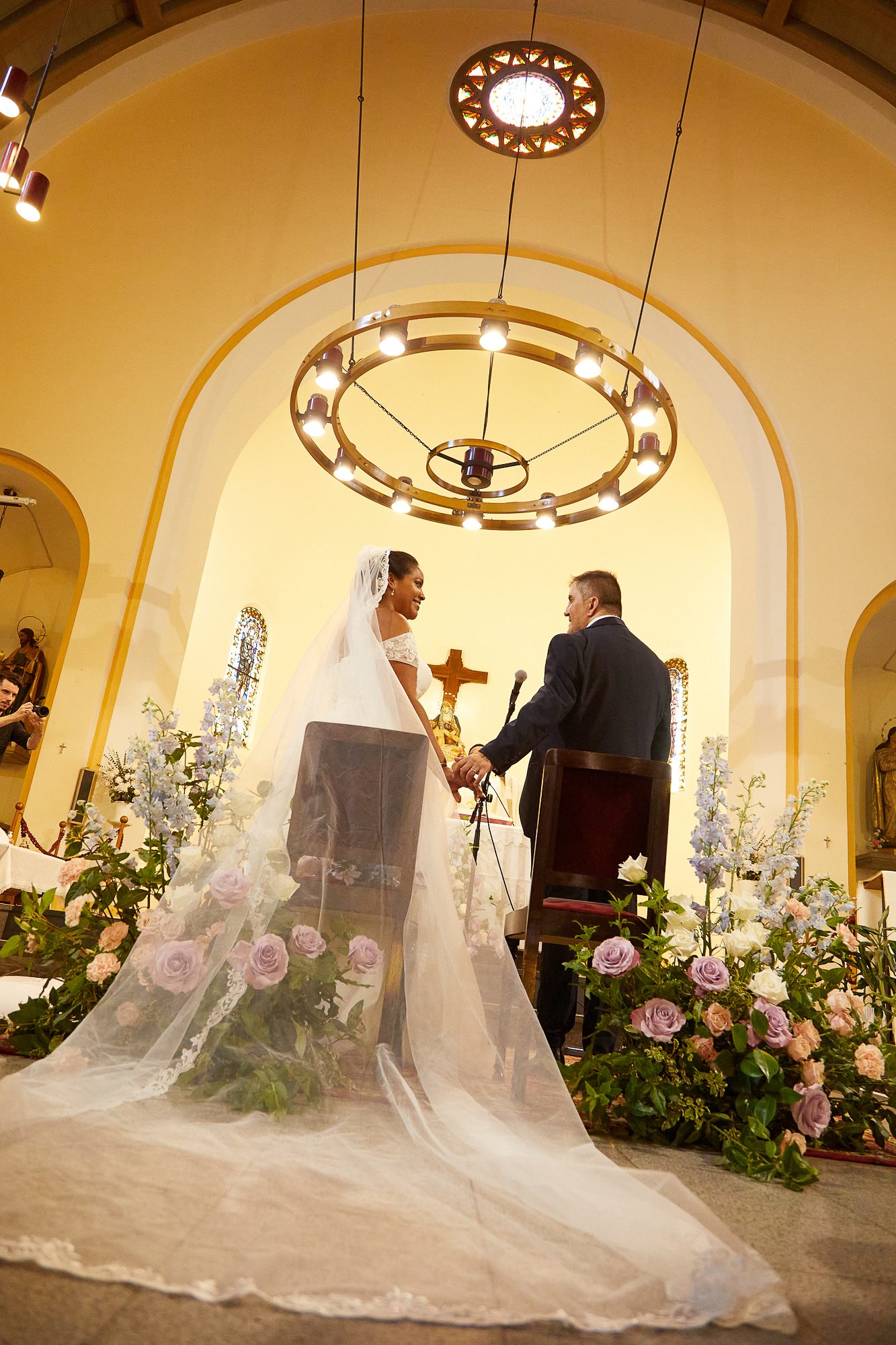 novios en el altar