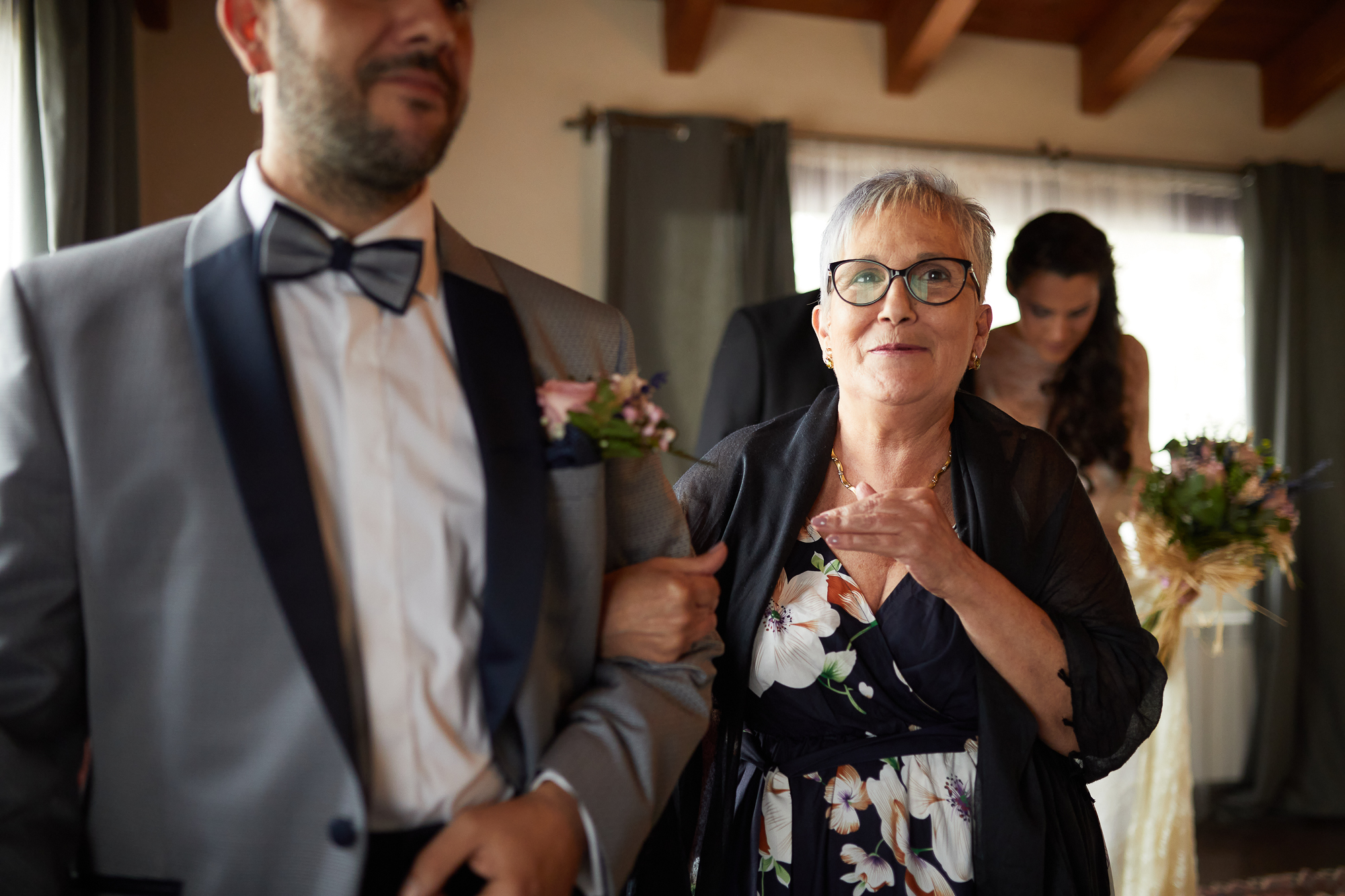 el novio con su madre