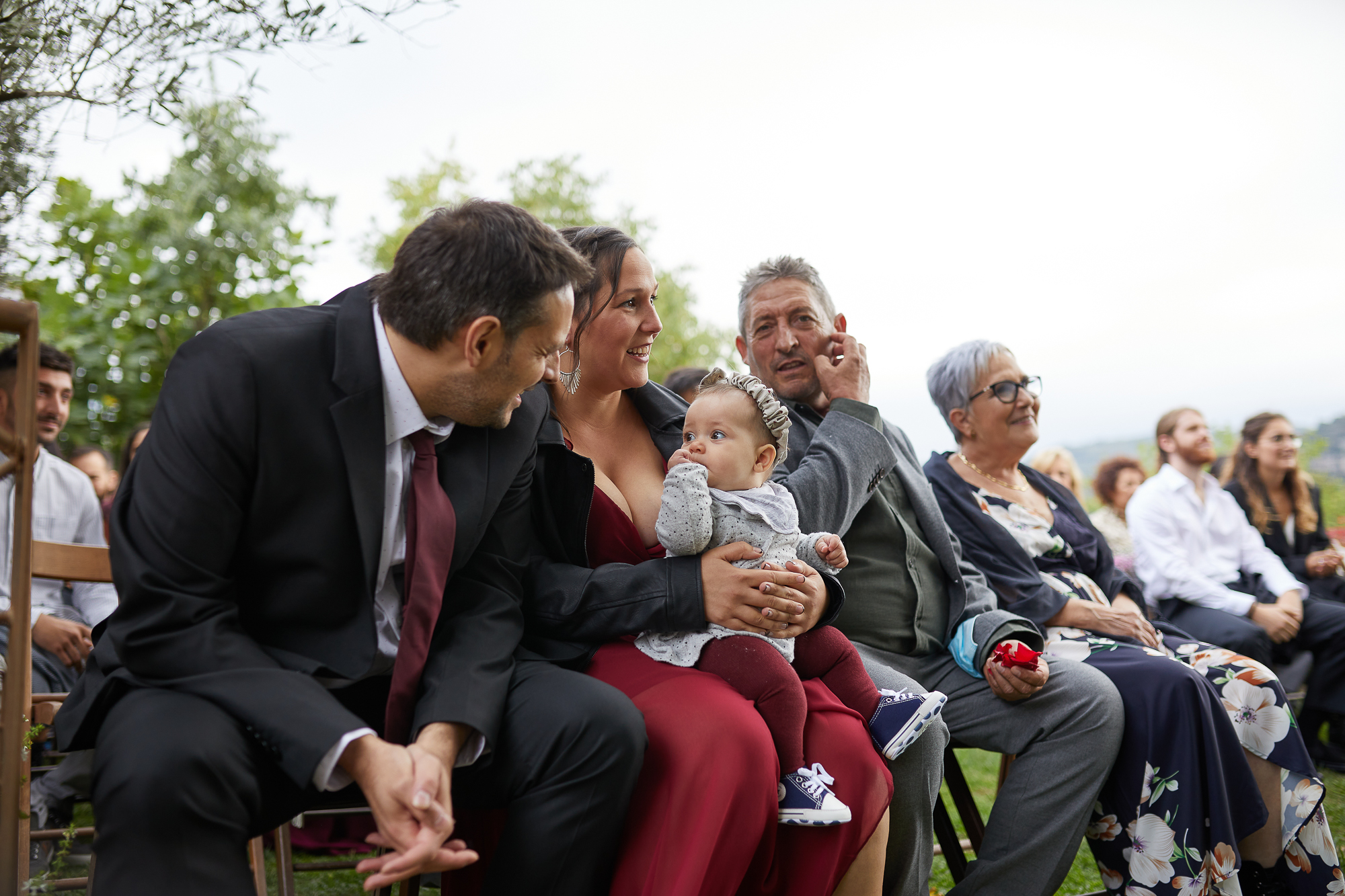 invitados en la ceremonia de bodas