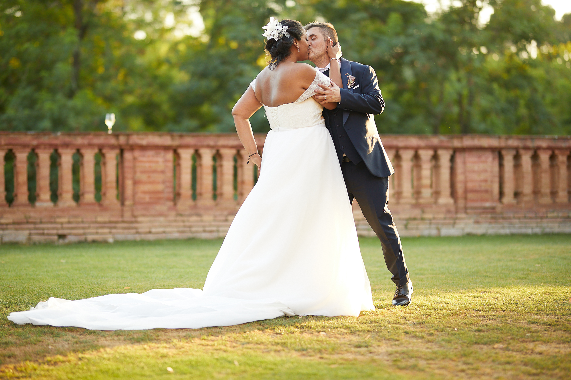 beso de recien casados