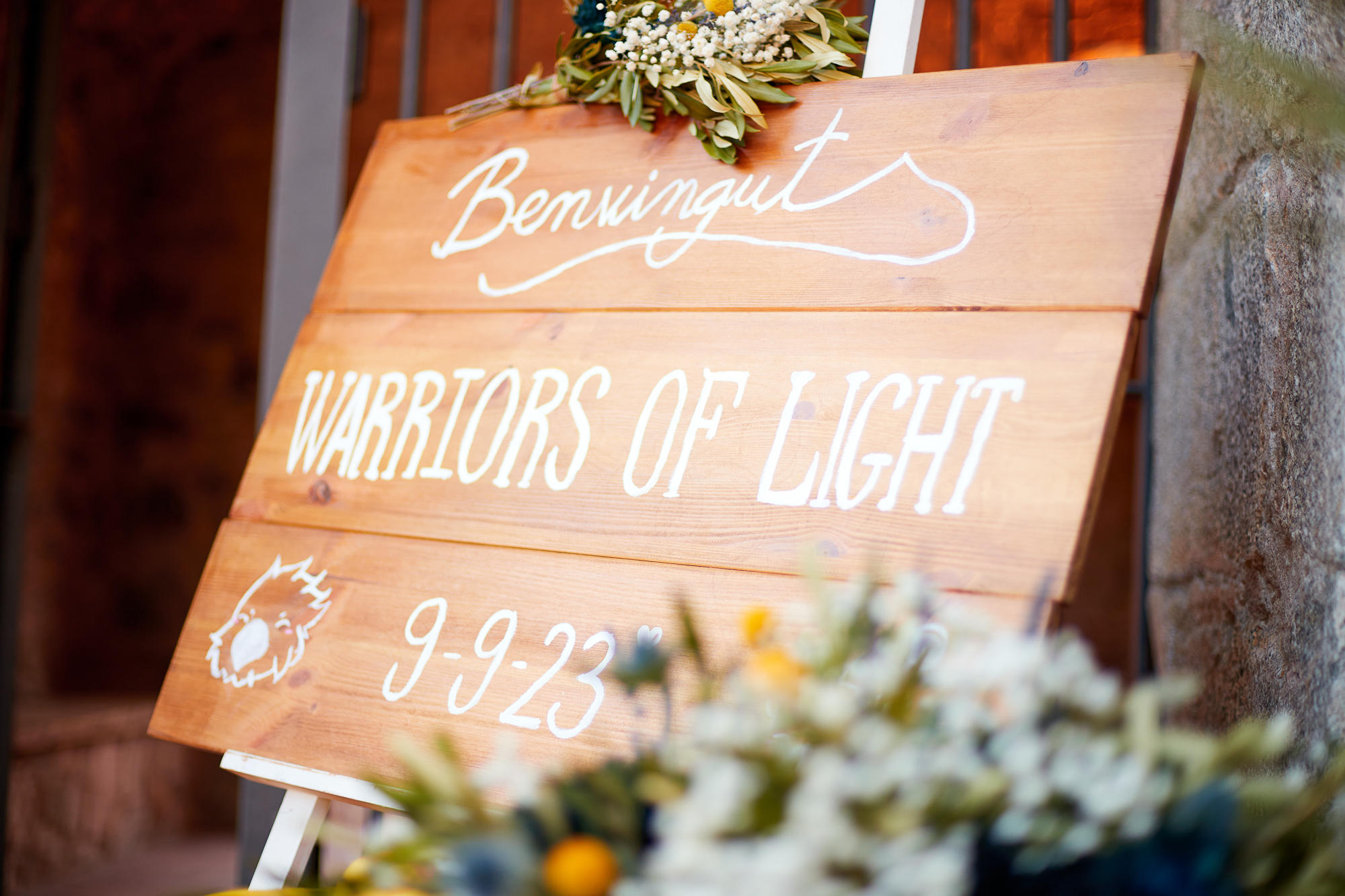 decoración de bienvenida al catering de boda