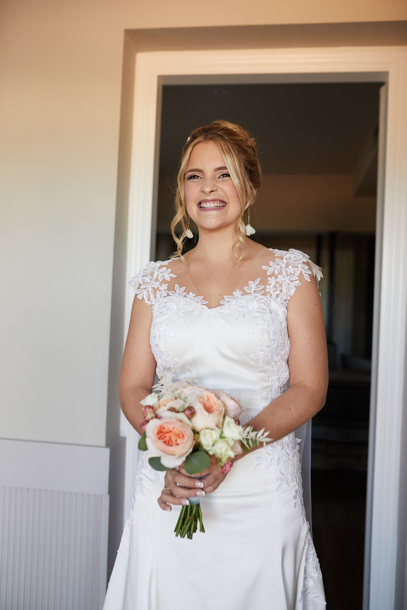 la novia sonriendo