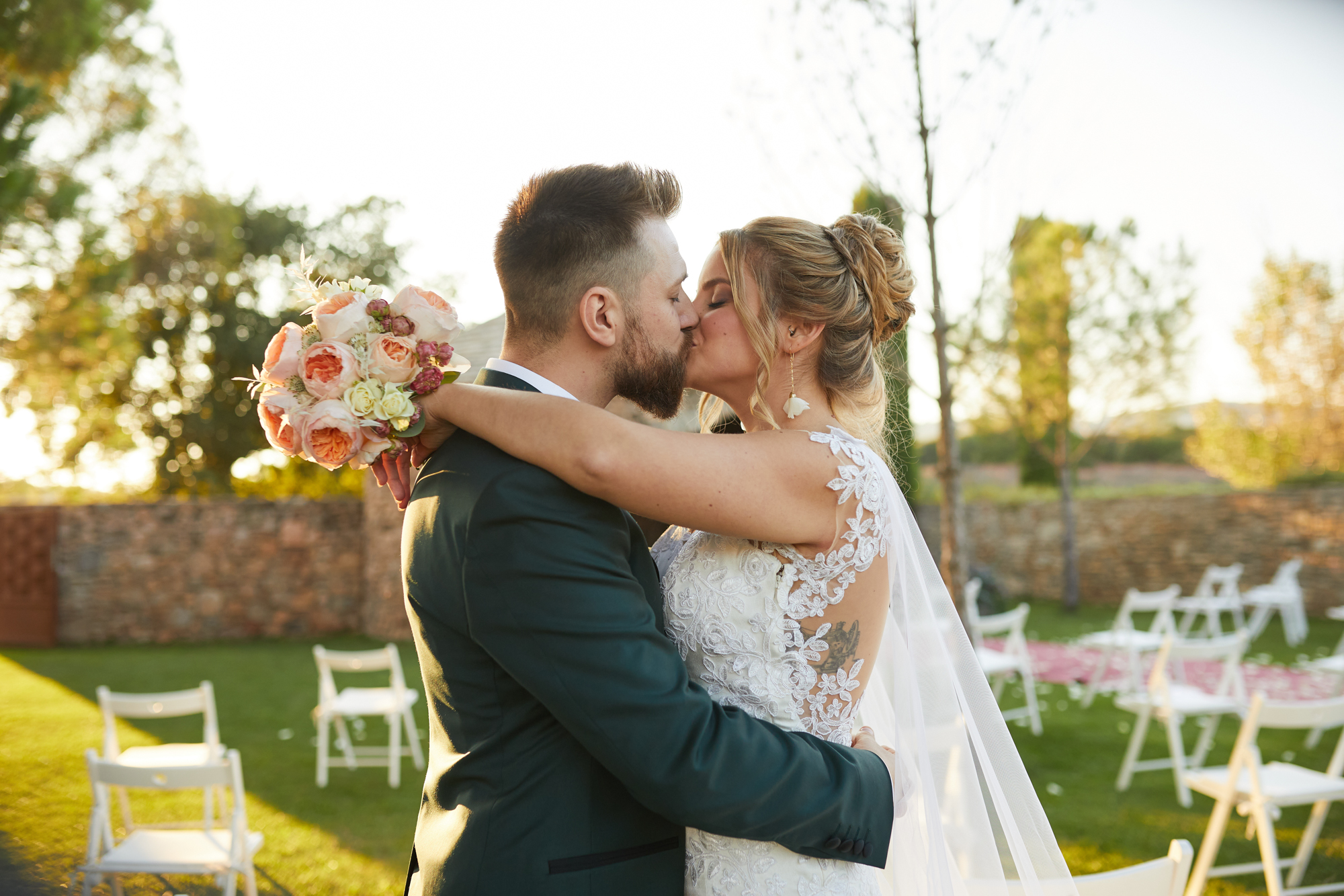beso de novios
