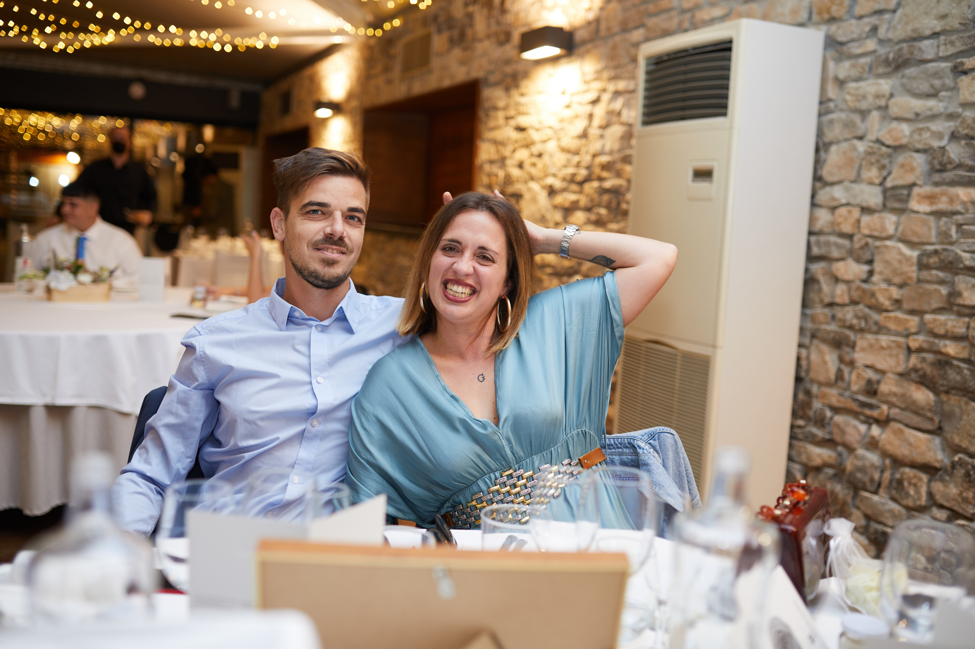 pareja en el catering de la boda