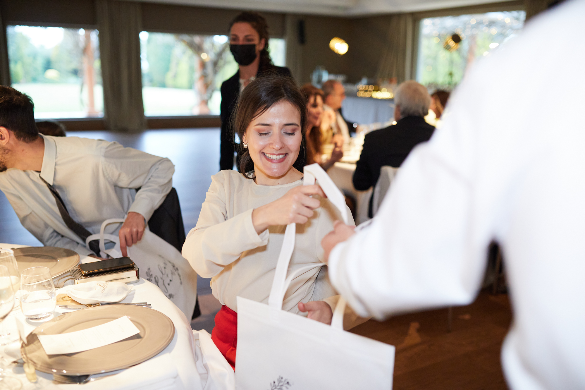invitados banquete de bodas
