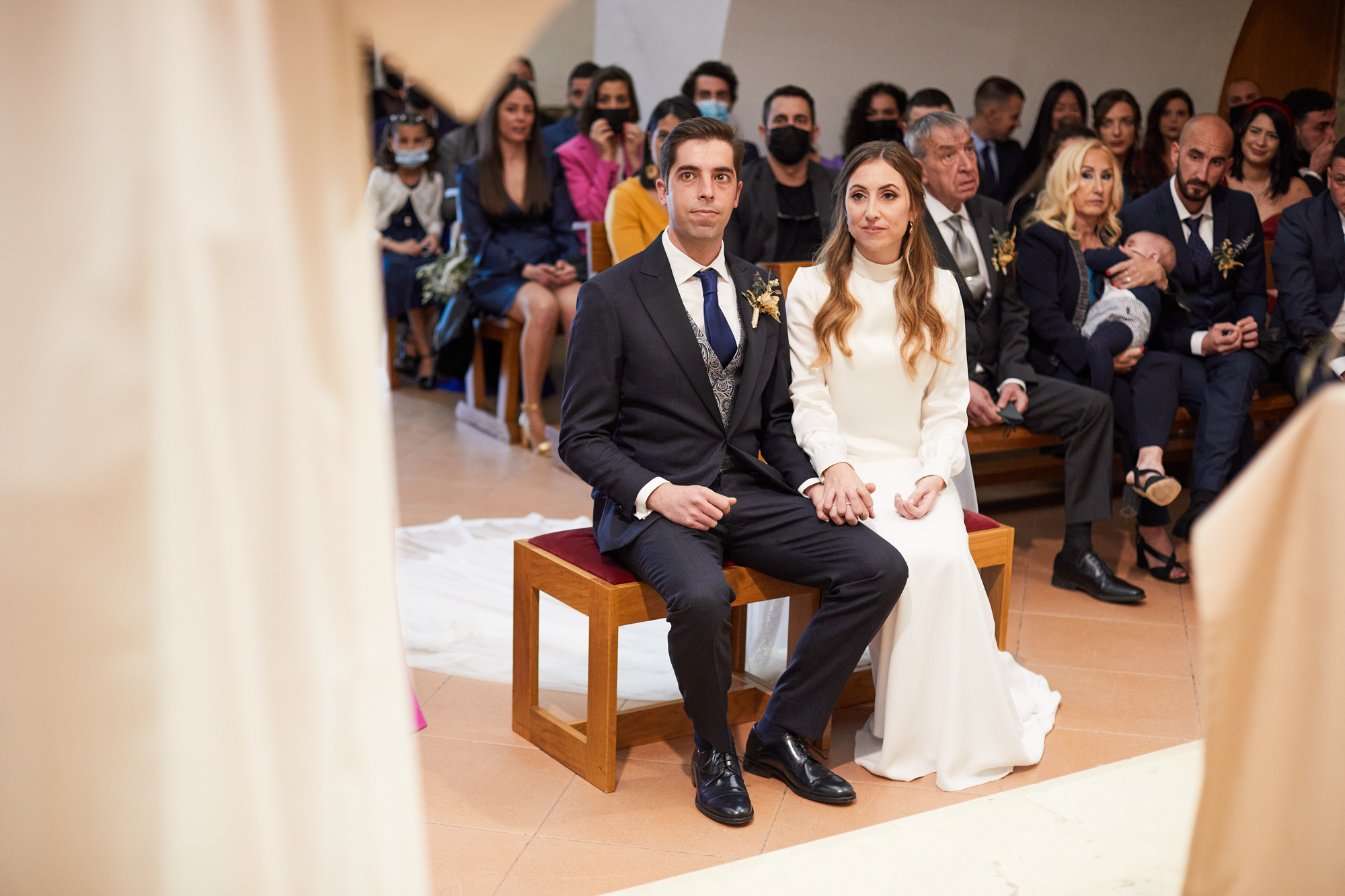 novios en el altar