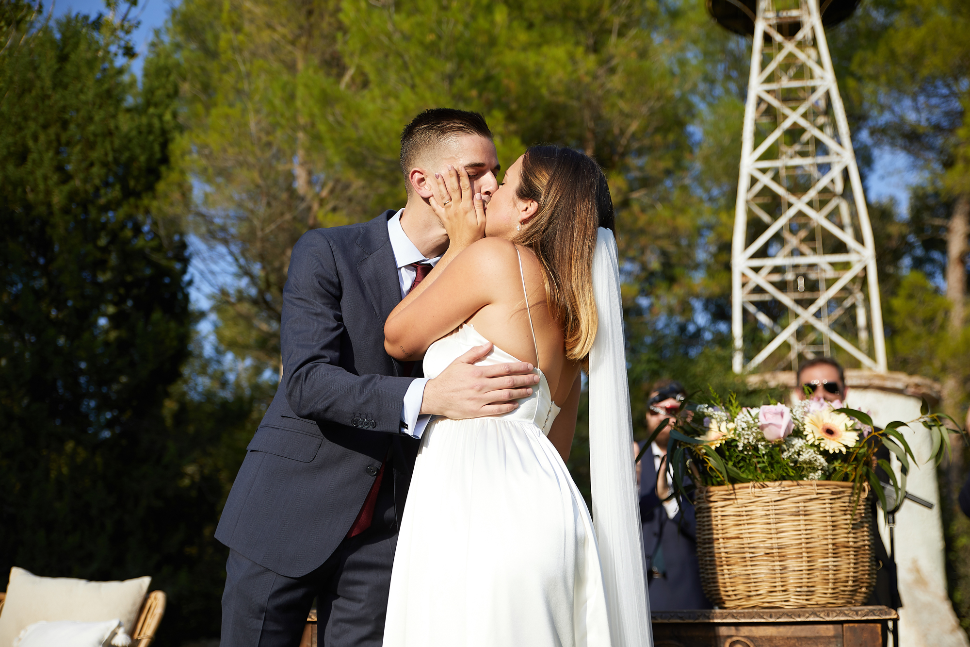 beso de recien casados