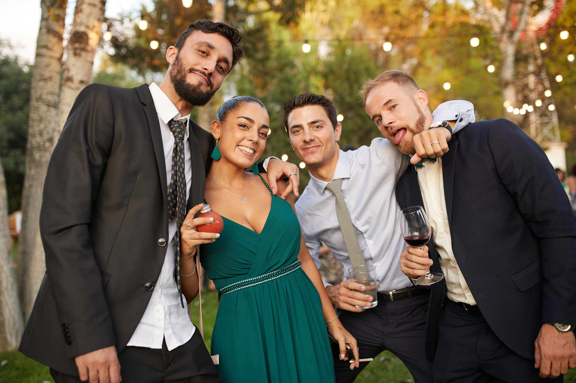 invitados a la fiesta de bodas
