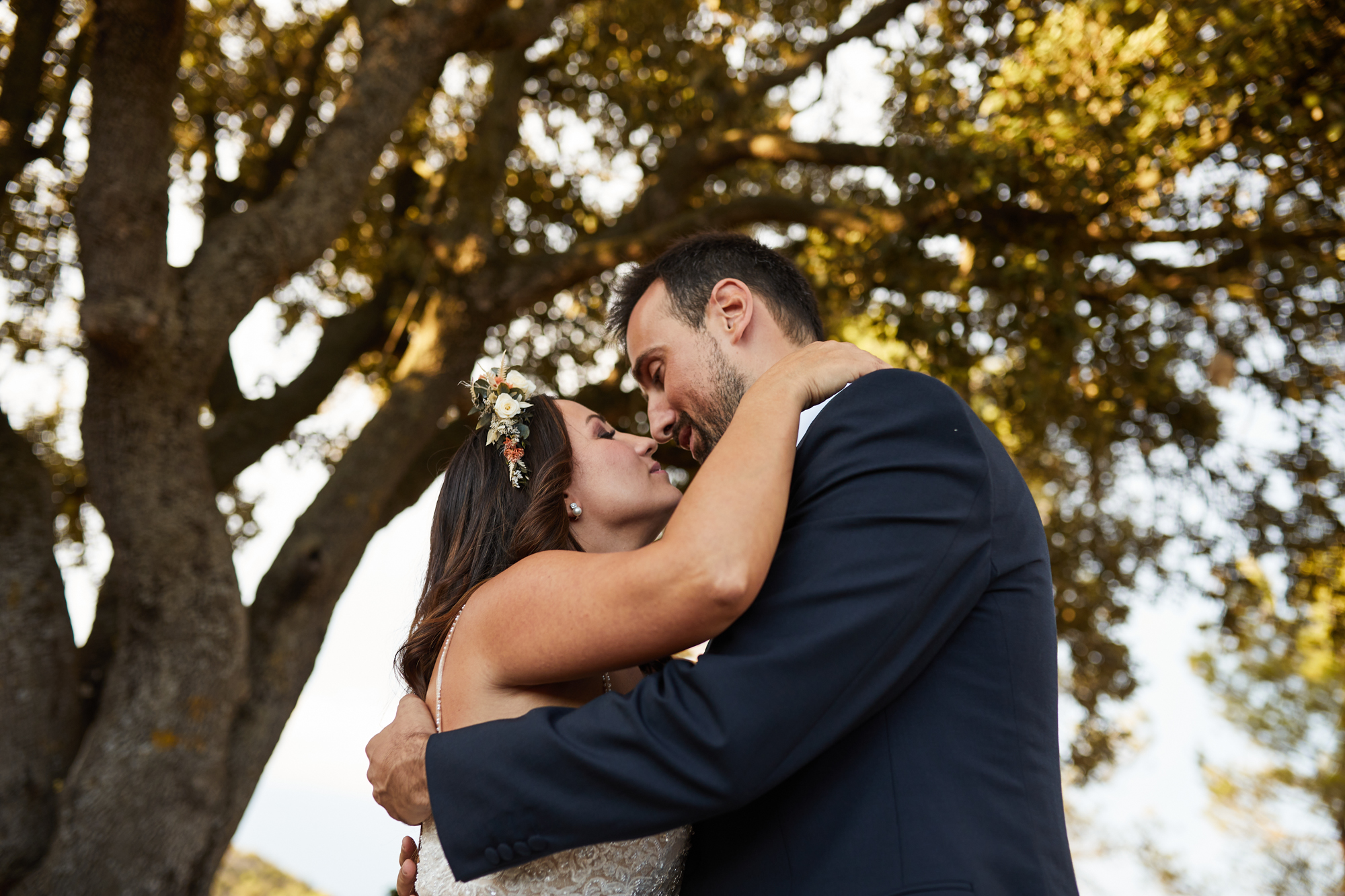 beso recien casados