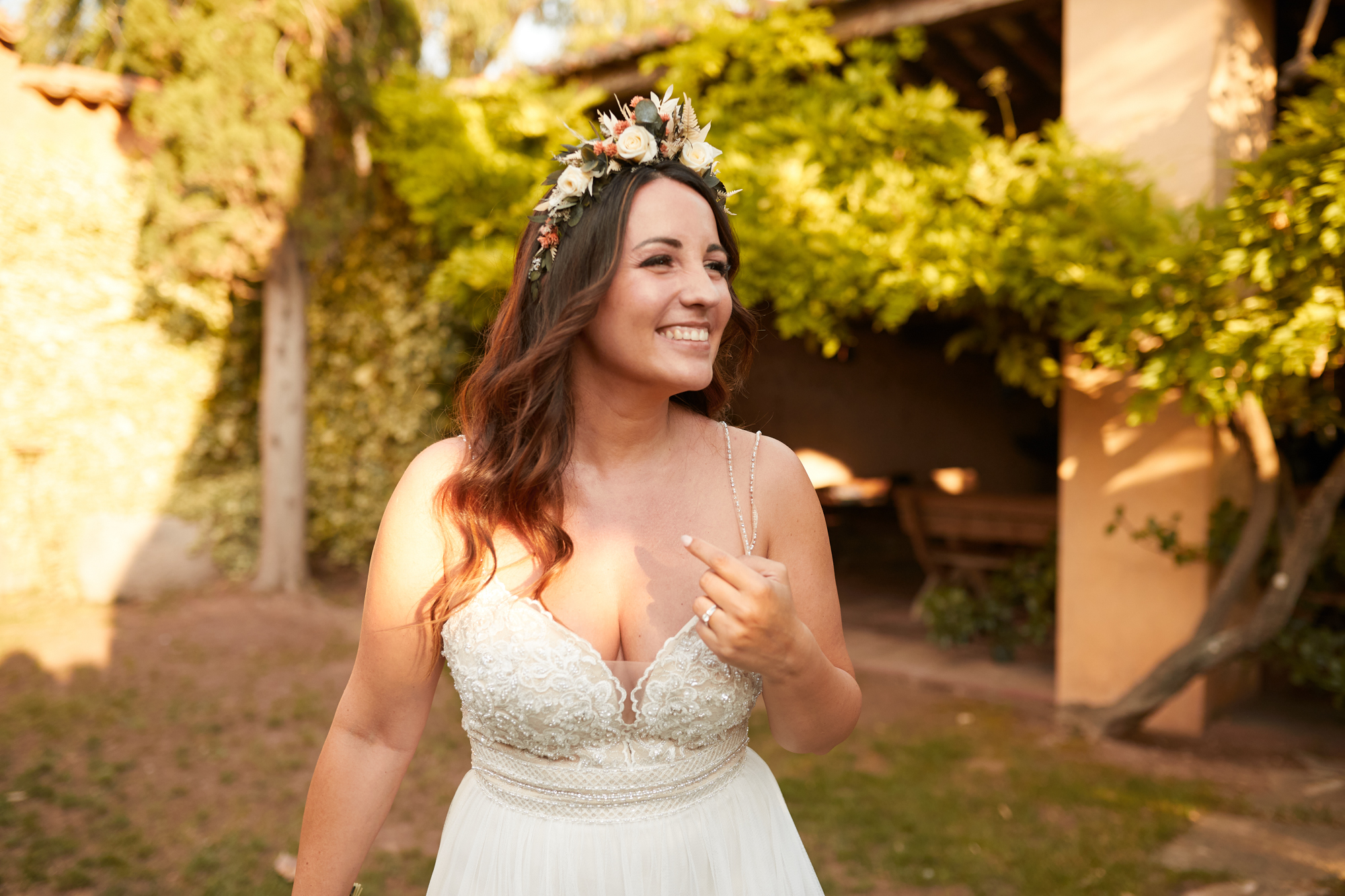 novia en el jardin